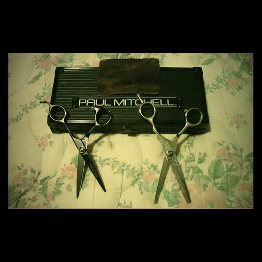 Paul Mitchell shear set